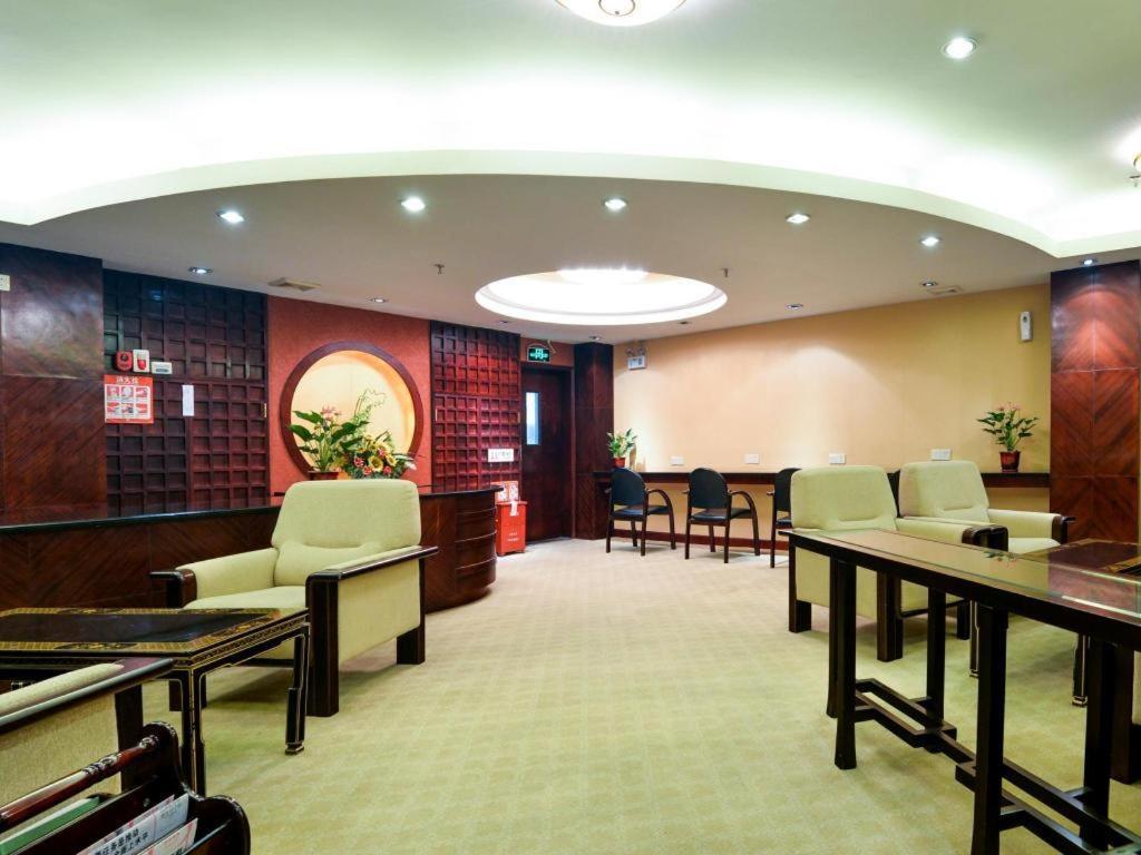 New Pearl River Hotel Canton Extérieur photo