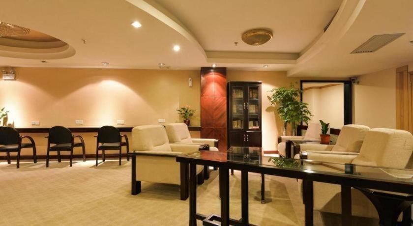 New Pearl River Hotel Canton Extérieur photo